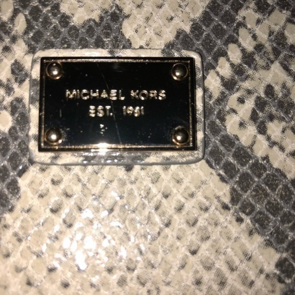 👛 MICHAEL KORS 👛 python print wristlet wallet - image 2